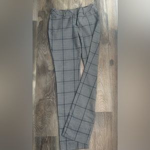 Size 00 R Express dress pants. Great for teaching.